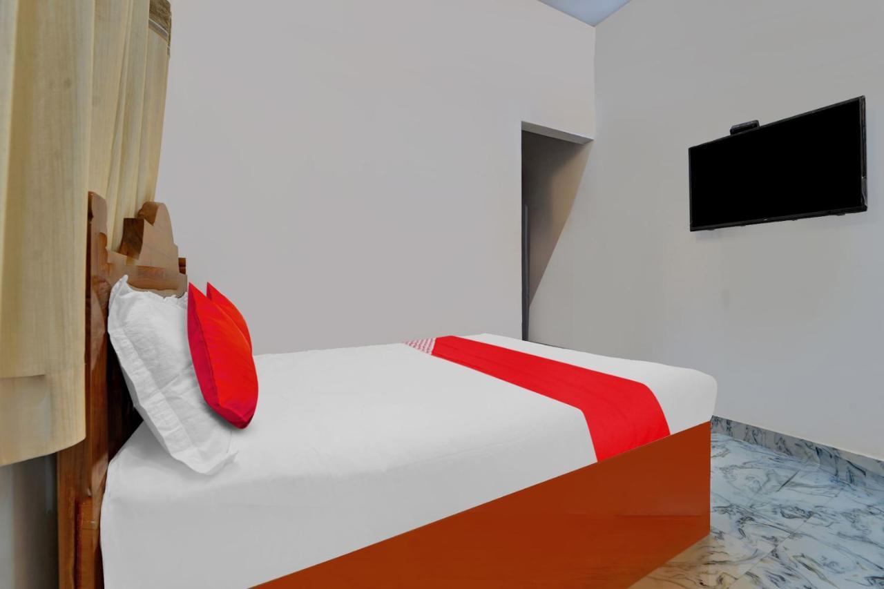 Flagship Sri Kamatchi Hotel & Rooms Мадурай Екстериор снимка