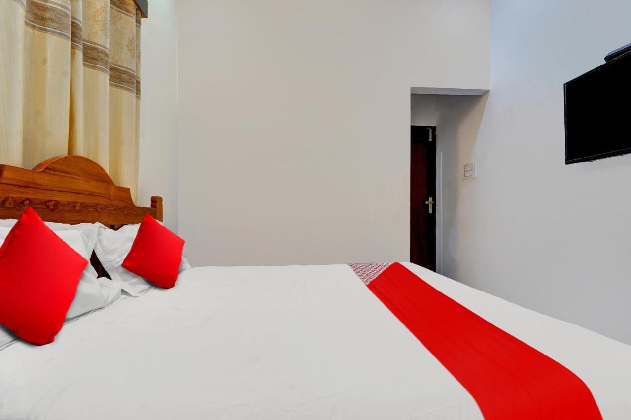 Flagship Sri Kamatchi Hotel & Rooms Мадурай Екстериор снимка