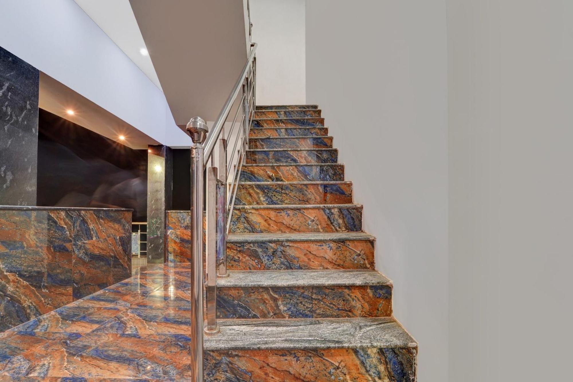 Flagship Sri Kamatchi Hotel & Rooms Мадурай Екстериор снимка