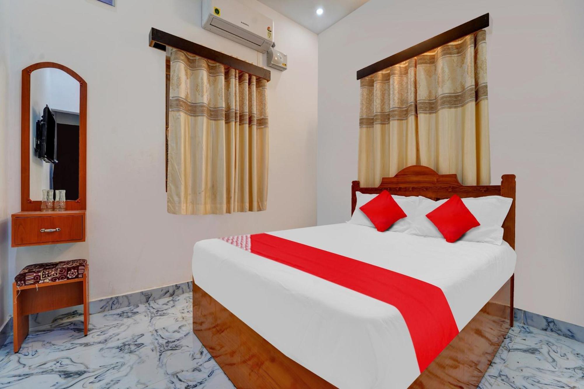 Flagship Sri Kamatchi Hotel & Rooms Мадурай Екстериор снимка